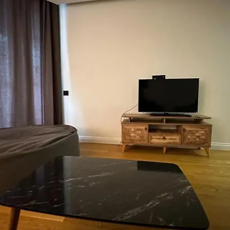 90m Massive Deluxe Area+view